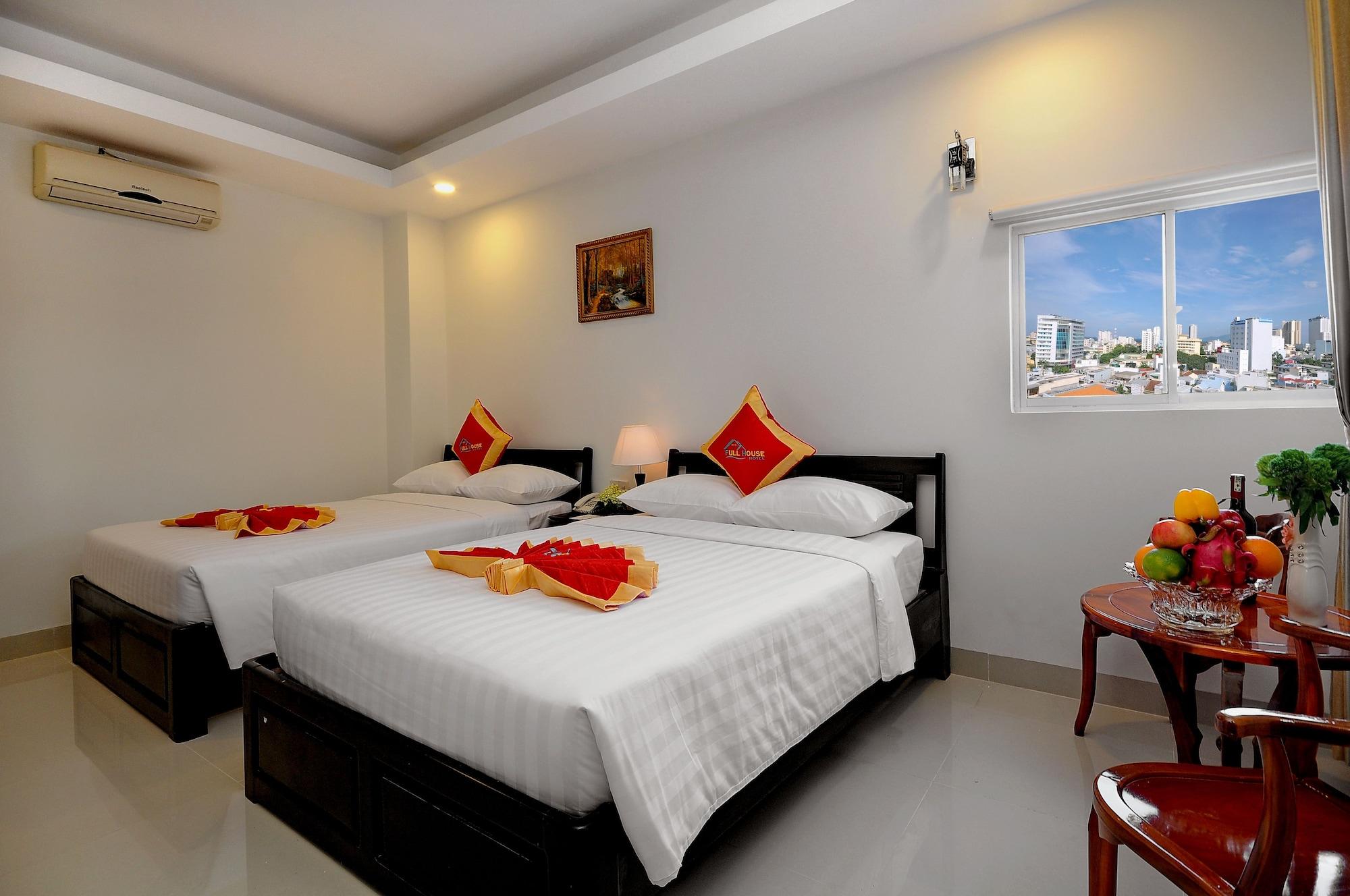 Full House Hotel На Транг Екстериор снимка