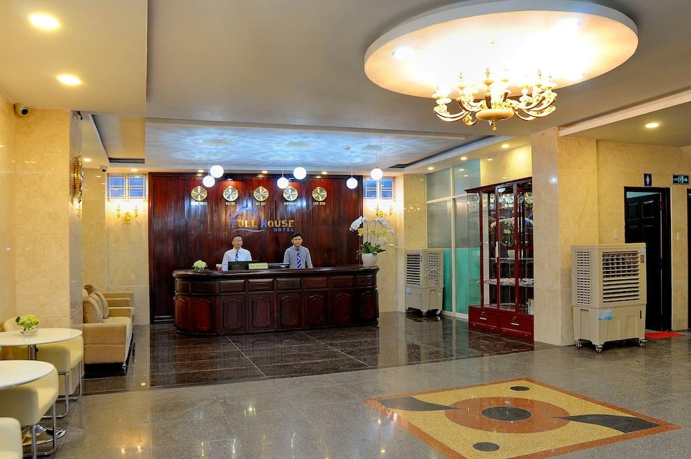 Full House Hotel На Транг Екстериор снимка