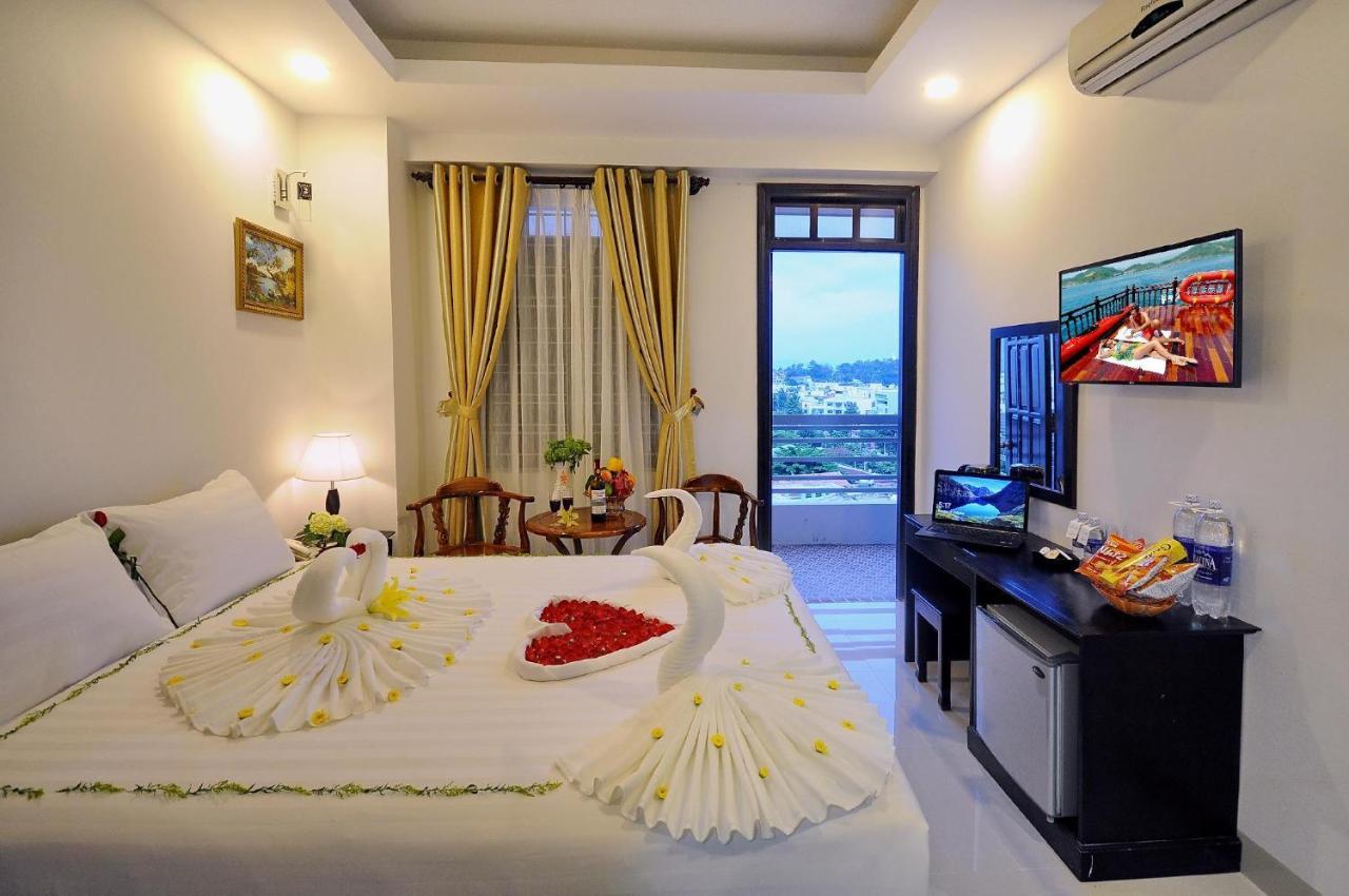 Full House Hotel На Транг Екстериор снимка