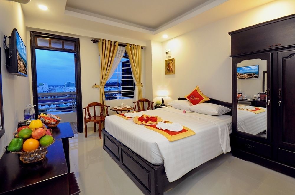 Full House Hotel На Транг Екстериор снимка